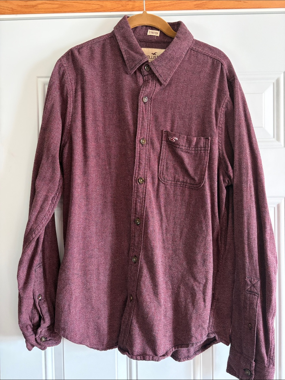 Hollister Men’s Long Sleeve Button-Down Shirt - Maroon